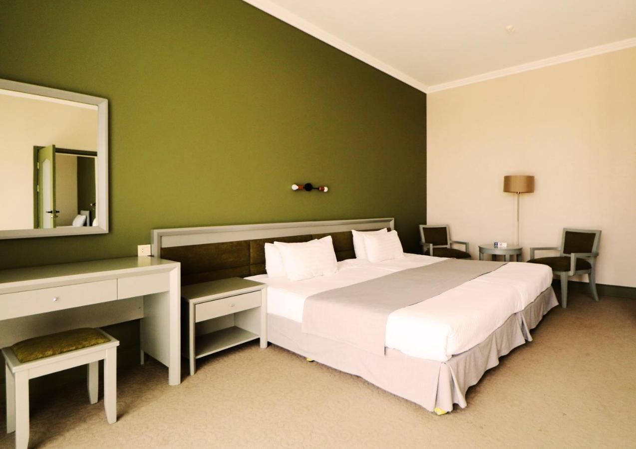 Bugaz Sea View Hotel Hrybivka Eksteriør billede