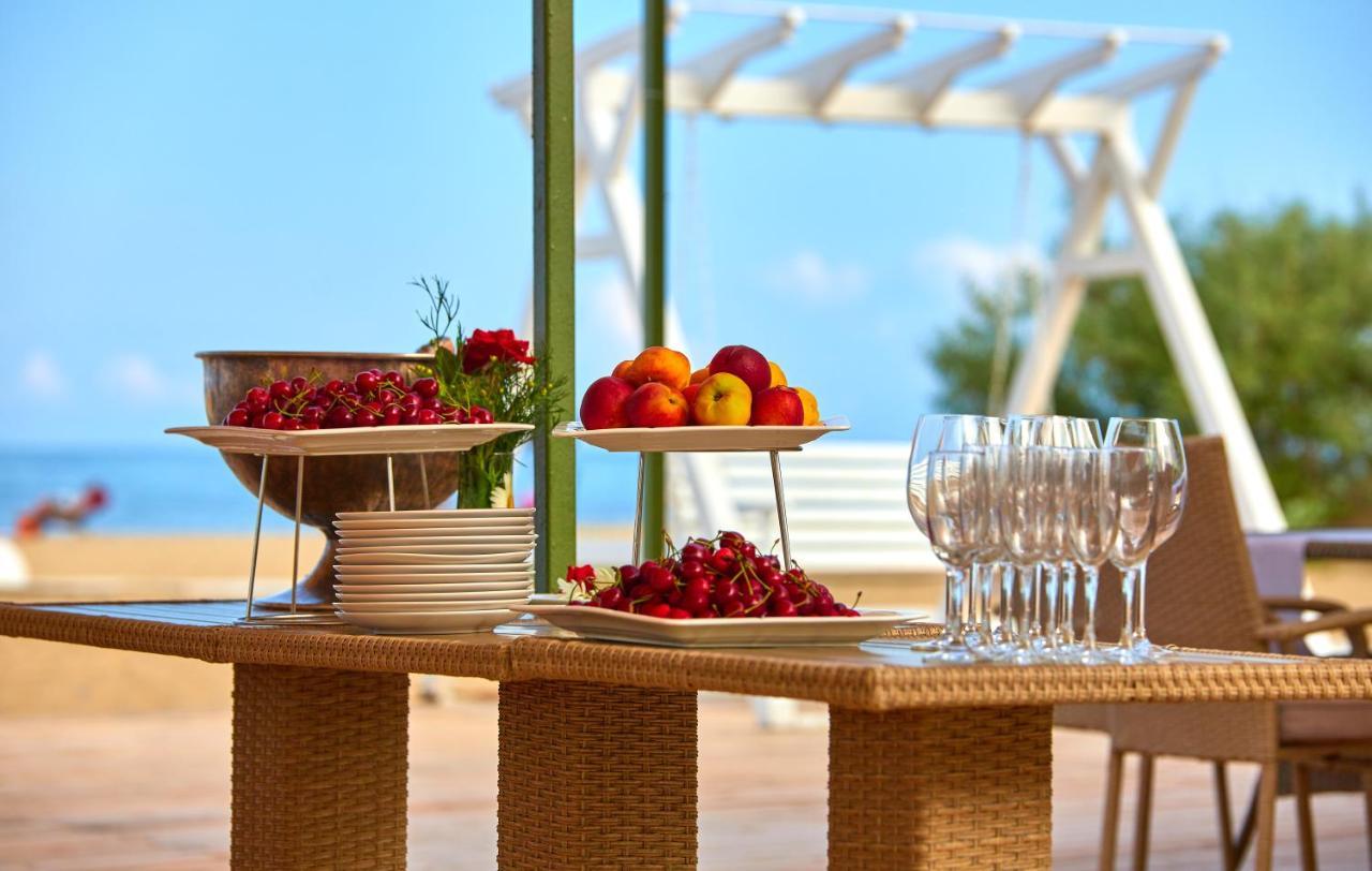 Bugaz Sea View Hotel Hrybivka Eksteriør billede