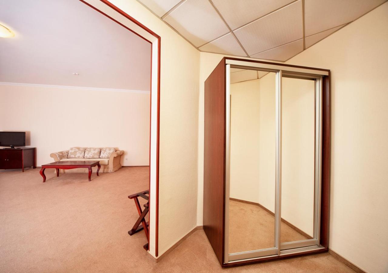 Bugaz Sea View Hotel Hrybivka Eksteriør billede