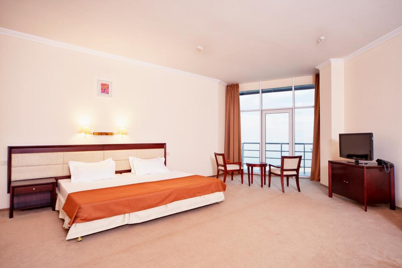 Bugaz Sea View Hotel Hrybivka Eksteriør billede
