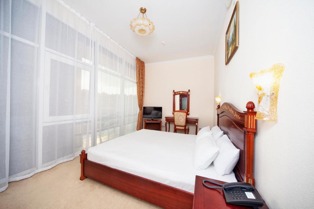 Bugaz Sea View Hotel Hrybivka Eksteriør billede